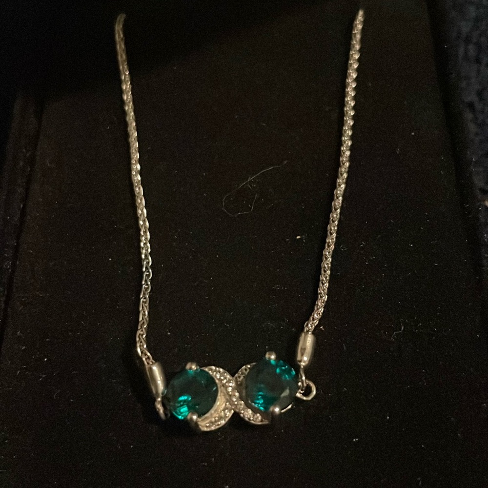 Kay Jewelers Emerald May Birthstone Necklace
